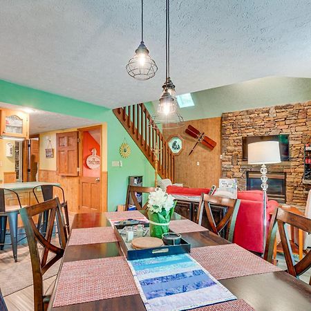 Smoky Mountain Cabin With Deck And Hot Tub! Pigeon Forge Eksteriør billede