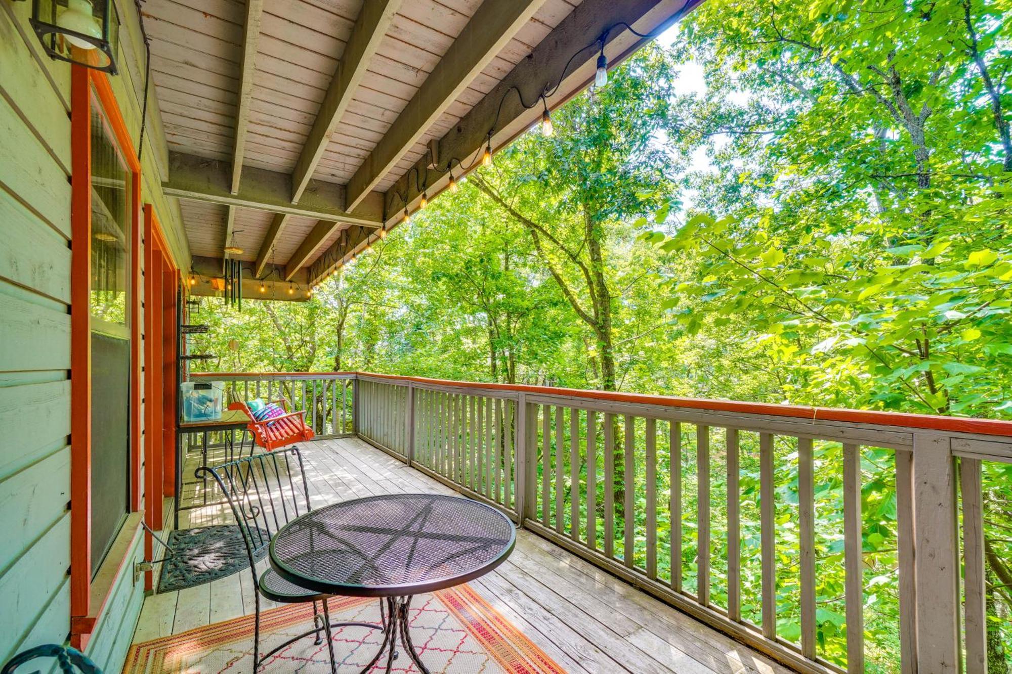 Smoky Mountain Cabin With Deck And Hot Tub! Pigeon Forge Eksteriør billede